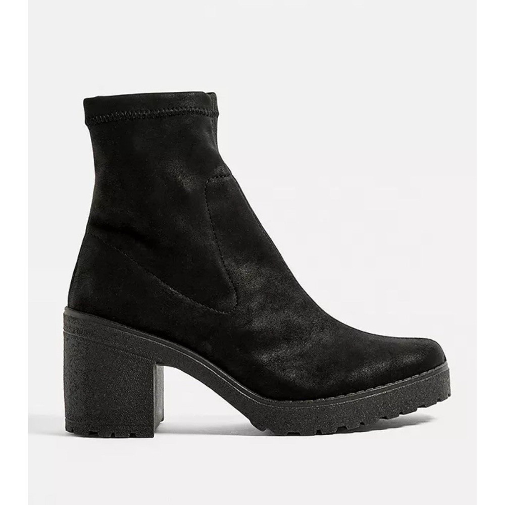Urban Outfitters UO Belle Black Faux Suede Sock Boot Women's 7 Chunky Block Heel
